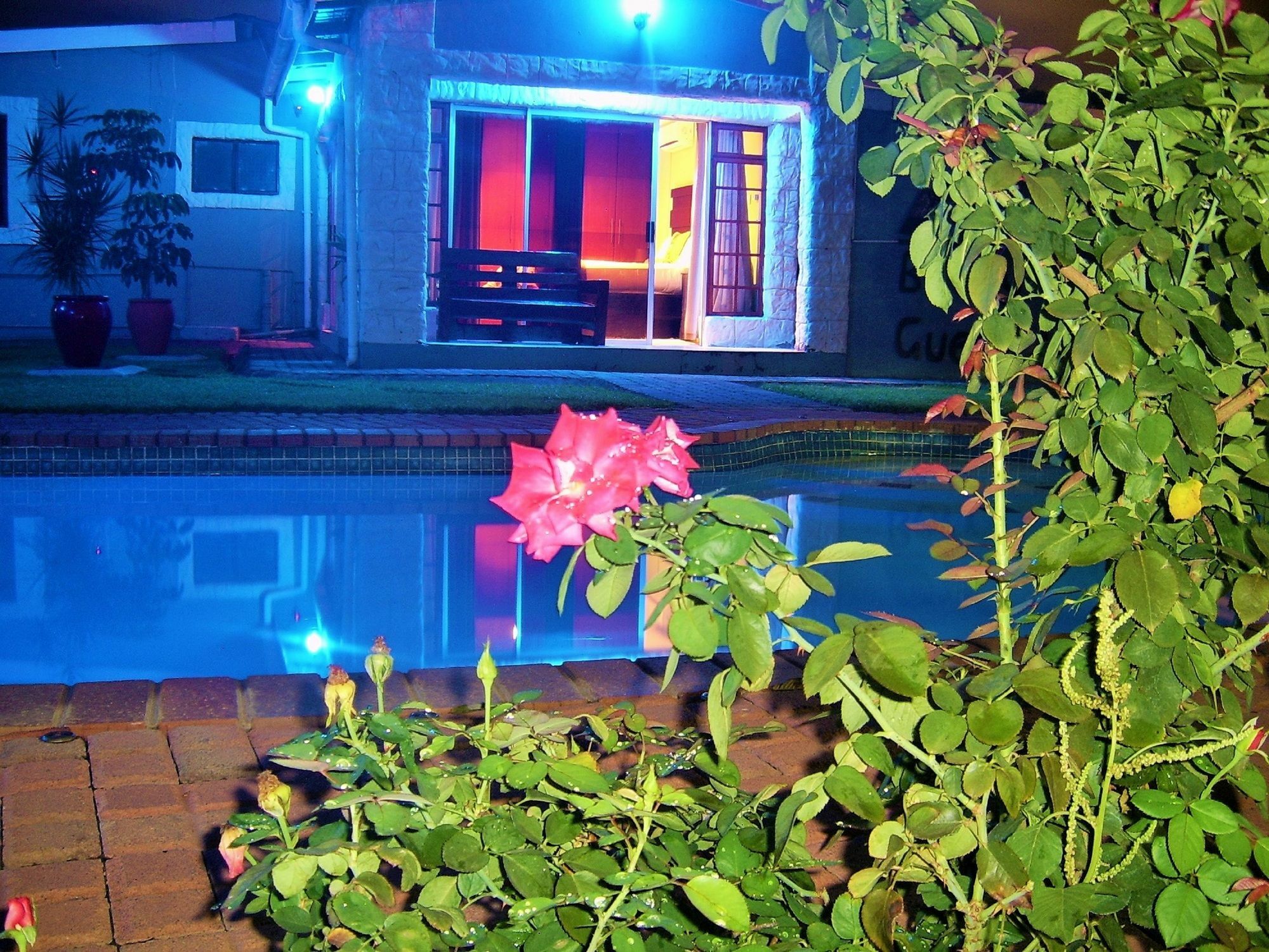 Berry Bliss Guest House Gaborone Exterior foto