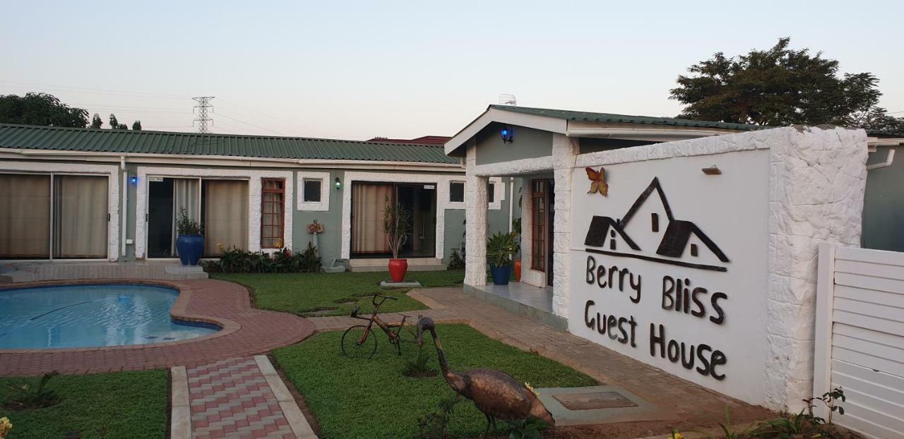 Berry Bliss Guest House Gaborone Exterior foto